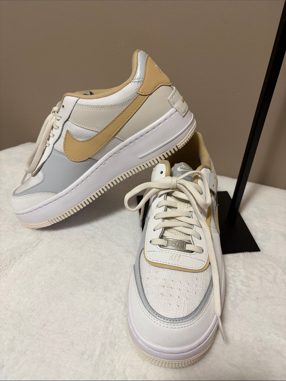 Nike Air Force 1 Low White, Cream & Light Gray